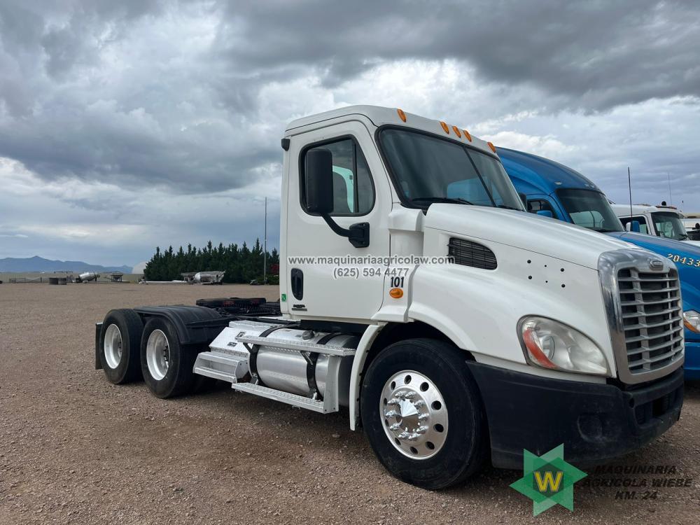 2010 Freightliner Cascadia 